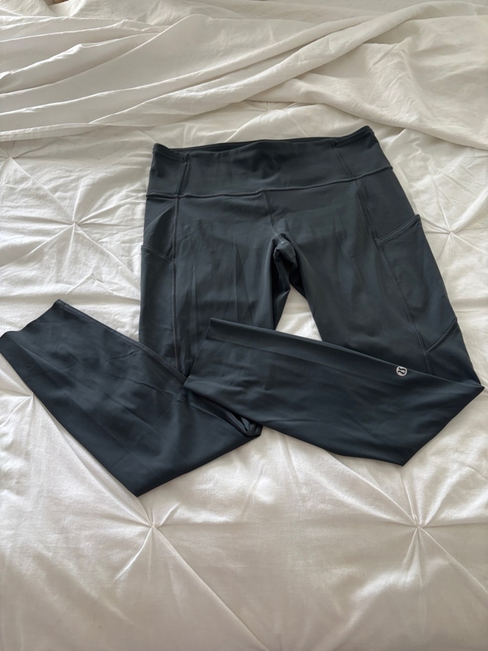 Lululemon fast free 25 in inseam dark gray